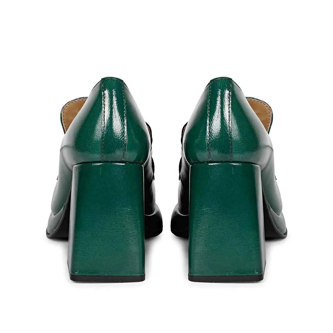 Saint Benoîte Green Patent Leather Handcrafted Moccasins