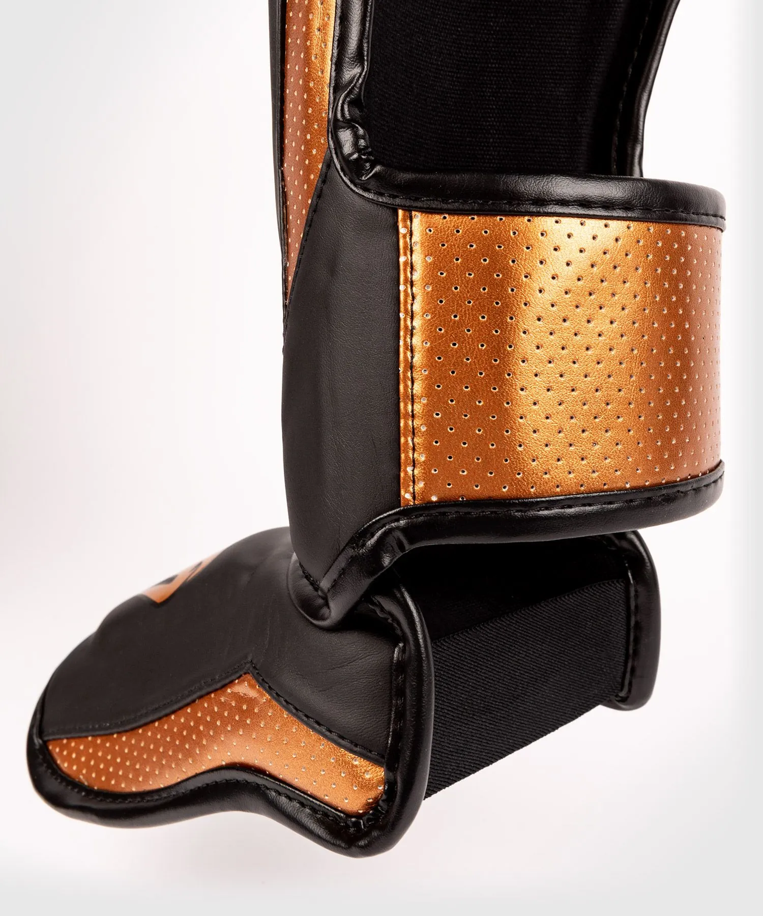 Venum Elite Evo Kickboxing  Shin Guards